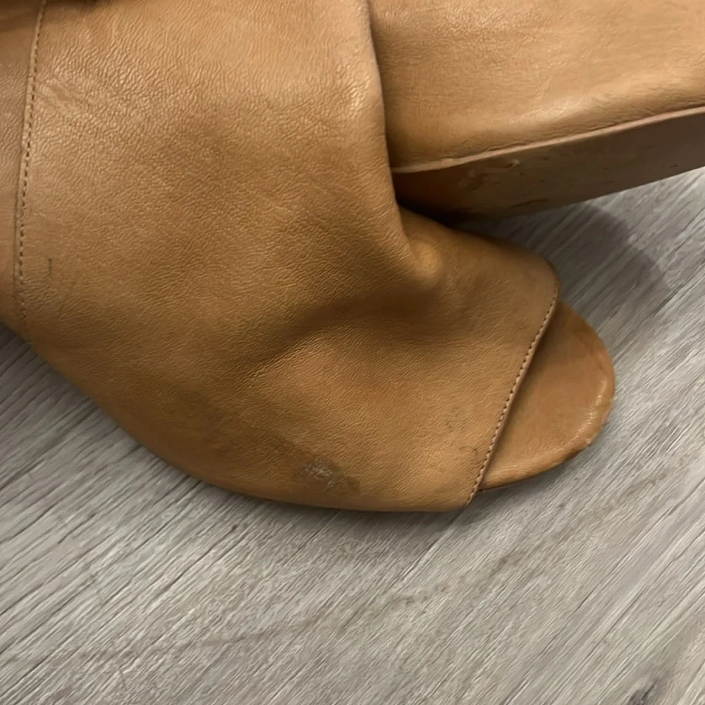 Coach - ankle zipper platform bootie size 10